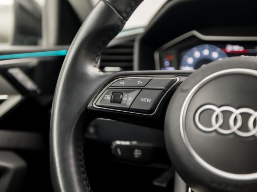 Audi A1 Sportback Sportback 30 TFSI Sport (APPLE CARPLAY, CLIMATE, LED KOPLAMPEN, GETINT GLAS, SFEERVERLICHTING, SP... ActivLease financial lease
