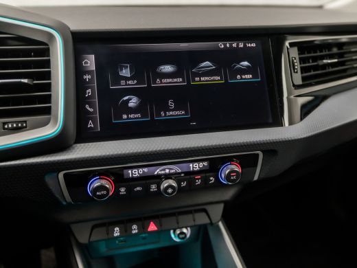 Audi A1 Sportback Sportback 30 TFSI Sport (APPLE CARPLAY, CLIMATE, LED KOPLAMPEN, GETINT GLAS, SFEERVERLICHTING, SP... ActivLease financial lease