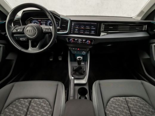 Audi A1 Sportback Sportback 30 TFSI Sport (APPLE CARPLAY, CLIMATE, LED KOPLAMPEN, GETINT GLAS, SFEERVERLICHTING, SP... ActivLease financial lease