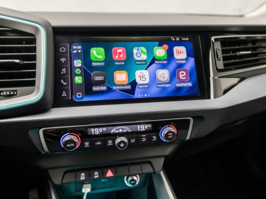 Audi A1 Sportback Sportback 30 TFSI Sport (APPLE CARPLAY, CLIMATE, LED KOPLAMPEN, GETINT GLAS, SFEERVERLICHTING, SP... ActivLease financial lease