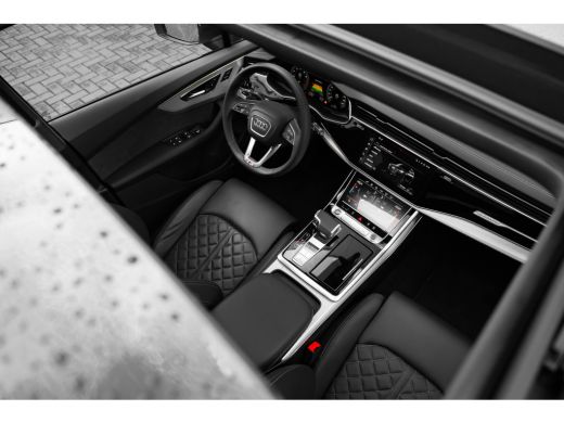 Audi Q7 60 TFSI e 490pk quattro Pro Line S Competition | Vierwielbesturing | S-Sportstoelen | Panoramdak ... ActivLease financial lease