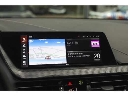 BMW 1 Serie 118i Sport Line Automaat / Sportstoelen / Achteruitrijcamera / LED / Cruise Control / Live Cockpi... ActivLease financial lease