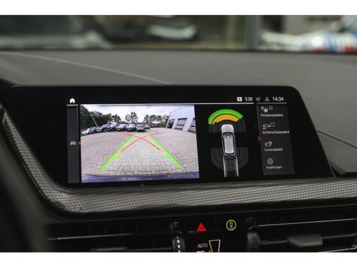 BMW 1 Serie 118i Sport Line Automaat / Sportstoelen / Achteruitrijcamera / LED / Cruise Control / Live Cockpi... ActivLease financial lease