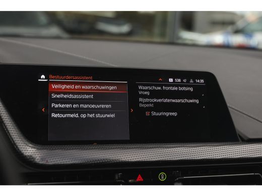 BMW 1 Serie 118i Sport Line Automaat / Sportstoelen / Achteruitrijcamera / LED / Cruise Control / Live Cockpi... ActivLease financial lease