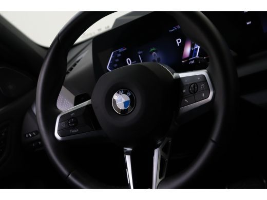 BMW 1 Serie 120 M Sport Automaat / Sportstoelen / M Adaptief onderstel / Comfort Access / Adaptieve LED / Par... ActivLease financial lease