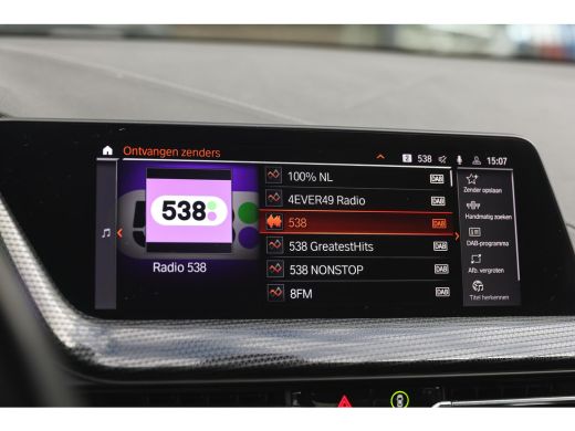 BMW 2 Serie 218i Sport Line Automaat / Sportstoelen / Cruise Control / PDC / Live Cockpit Professional ActivLease financial lease