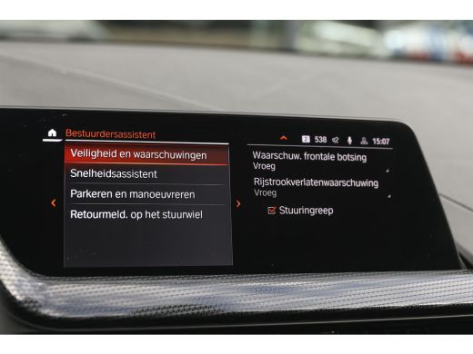 BMW 2 Serie 218i Sport Line Automaat / Sportstoelen / Cruise Control / PDC / Live Cockpit Professional ActivLease financial lease