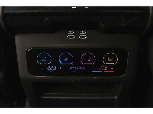 BMW i5 eDrive40 M Sport / Panoramadak / Trekhaak / Stoelventilatie / Comfort Access / Parking Assistant ... ActivLease financial lease