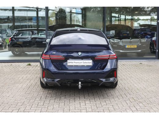 BMW i5 eDrive40 M Sport / Panoramadak / Trekhaak / Stoelventilatie / Comfort Access / Parking Assistant ... ActivLease financial lease