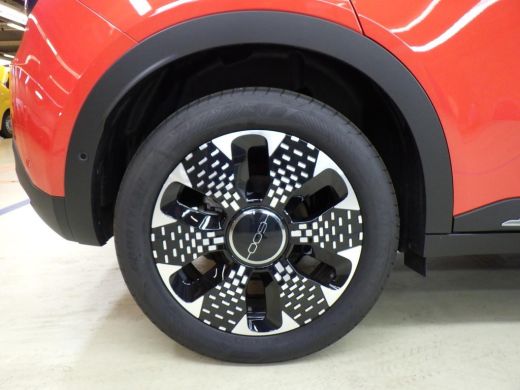 Fiat 600 La Prima 54 kWh 156pk | Vol-Leder | Adaptive Cruise | Elektr. Achterklep | Massage | Full-LED | !! ActivLease financial lease