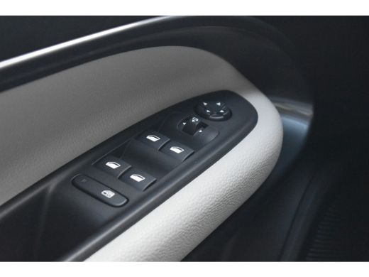 Fiat 600 La Prima 54 kWh 156pk | Vol-Leder | Adaptive Cruise | Elektr. Achterklep | Massage | Full-LED | !! ActivLease financial lease