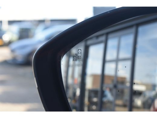 Fiat 600 La Prima 54 kWh 156pk | Vol-Leder | Adaptive Cruise | Elektr. Achterklep | Massage | Full-LED | !! ActivLease financial lease