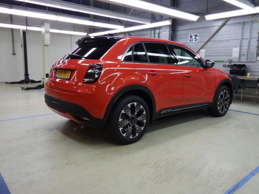 Fiat 600 La Prima 54 kWh 156pk | Vol-Leder | Adaptive Cruise | Elektr. Achterklep | Massage | Full-LED | !! ActivLease financial lease