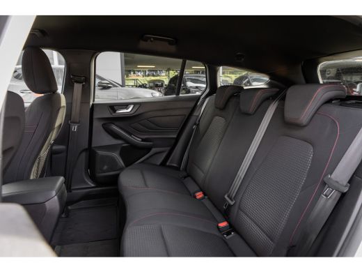 Ford Focus 1.0 EcoBoost Hybrid ST Line Business | Achteruitrijcamera | Apple Carplay/Android Auto | Keyless ... ActivLease financial lease