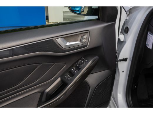 Ford Focus 1.0 EcoBoost Hybrid ST Line Business | Achteruitrijcamera | Apple Carplay/Android Auto | Keyless ... ActivLease financial lease