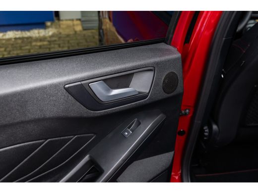 Ford Focus 1.0 EcoBoost Hybrid ST Line X | Pano-dak | Cruise adaptief | Apple Carplay/Android Auto | Camera ... ActivLease financial lease