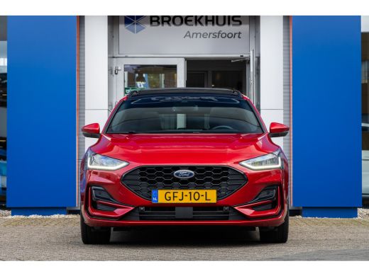 Ford Focus 1.0 EcoBoost Hybrid ST Line X | Pano-dak | Cruise adaptief | Apple Carplay/Android Auto | Camera ... ActivLease financial lease