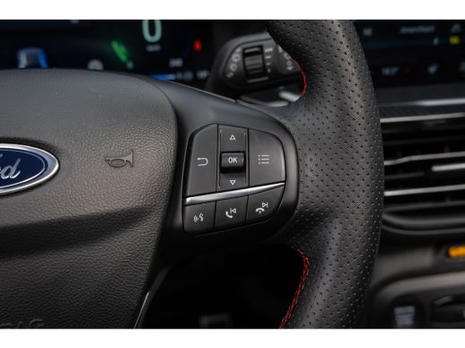 Ford Focus 1.0 EcoBoost Hybrid ST Line X | Pano-dak | Cruise adaptief | Apple Carplay/Android Auto | Camera ... ActivLease financial lease