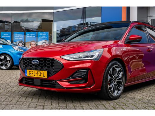 Ford Focus 1.0 EcoBoost Hybrid ST Line X | Pano-dak | Cruise adaptief | Apple Carplay/Android Auto | Camera ... ActivLease financial lease