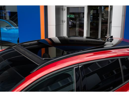 Ford Focus 1.0 EcoBoost Hybrid ST Line X | Pano-dak | Cruise adaptief | Apple Carplay/Android Auto | Camera ... ActivLease financial lease