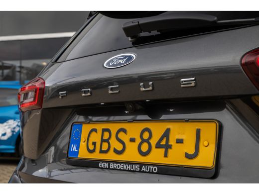 Ford Focus 1.0 EcoBoost Hybrid ST Line X | Pano-dak | Cruise adaptief | Apple Carplay/Android Auto | Camera ... ActivLease financial lease
