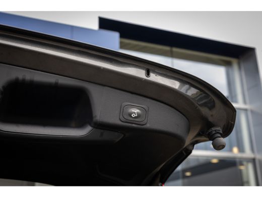 Ford Focus 1.0 EcoBoost Hybrid ST Line X | Pano-dak | Cruise adaptief | Apple Carplay/Android Auto | Camera ... ActivLease financial lease