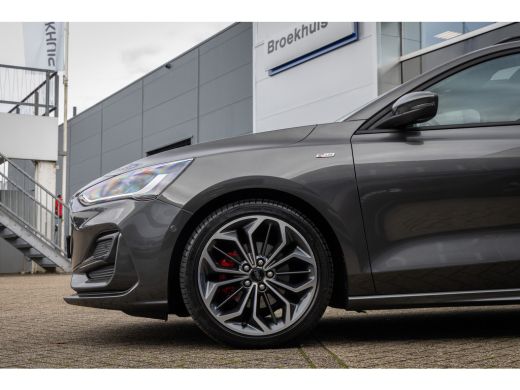 Ford Focus 1.0 EcoBoost Hybrid ST Line X | Pano-dak | Cruise adaptief | Apple Carplay/Android Auto | Camera ... ActivLease financial lease