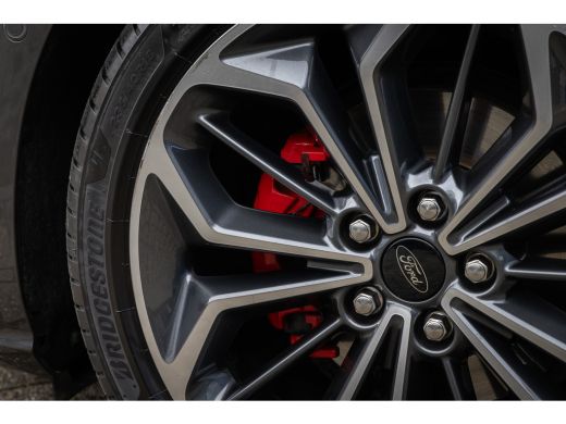 Ford Focus 1.0 EcoBoost Hybrid ST Line X | Pano-dak | Cruise adaptief | Apple Carplay/Android Auto | Camera ... ActivLease financial lease