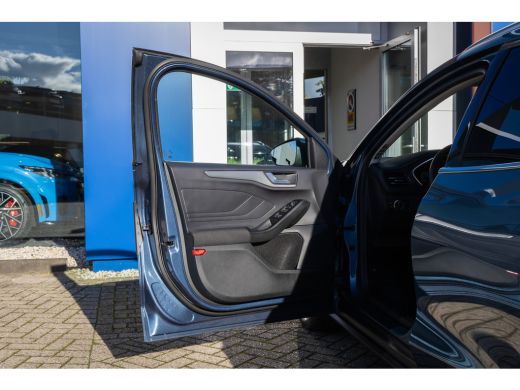 Ford Focus 1.0 EcoBoost Hybrid Titanium X | 155pk! | Cruise adaptief | Camera | Apple Carplay/Android Auto |... ActivLease financial lease