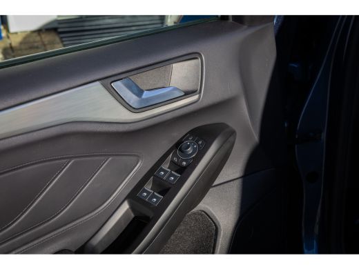 Ford Focus 1.0 EcoBoost Hybrid Titanium X | 155pk! | Cruise adaptief | Camera | Apple Carplay/Android Auto |... ActivLease financial lease