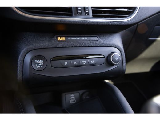 Ford Focus 1.0 EcoBoost Hybrid Titanium X | 155pk! | Cruise adaptief | Camera | Apple Carplay/Android Auto |... ActivLease financial lease