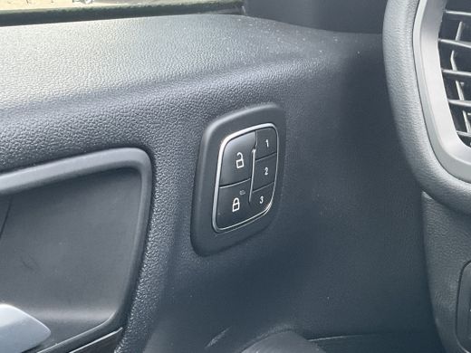 Ford Kuga 2.5 PHEV Vignale B&O HUD Leer Stoel/Stuurverw Memory Nav/Cam NL-Auto! ActivLease financial lease