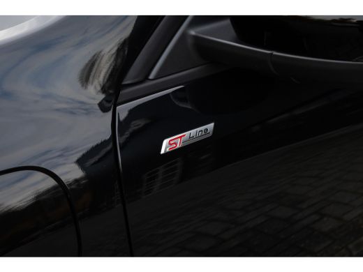 Ford Kuga 2.5 Plug-in Hybrid ST-line | Wegklap Trekhaak | Camera | 2100 KG trekgewicht | Winter-pack | Stuu... ActivLease financial lease