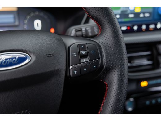 Ford Kuga 2.5 Plug-in Hybrid ST-line | Wegklap Trekhaak | Camera | 2100 KG trekgewicht | Winter-pack | Stuu... ActivLease financial lease