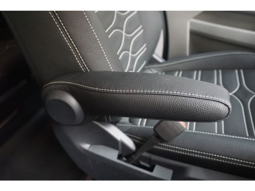 Ford Transit Custom 320 2.5 PHEV L2H1 Limited Black Platinum Dubbel Cabine | ZZP-Actie! | 0,99% Financial Lease | Fis... ActivLease financial lease