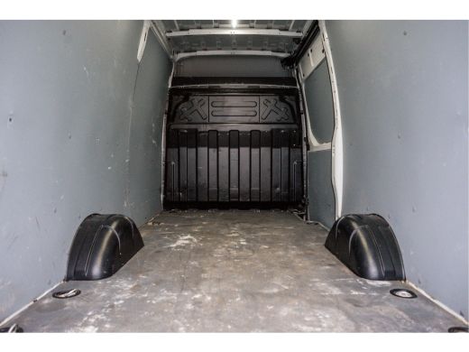 Iveco Daily **35S14V 2.3 L2H2 | 136 PK | Cruise | Airco | 3500 KG Trekgewicht** ActivLease financial lease