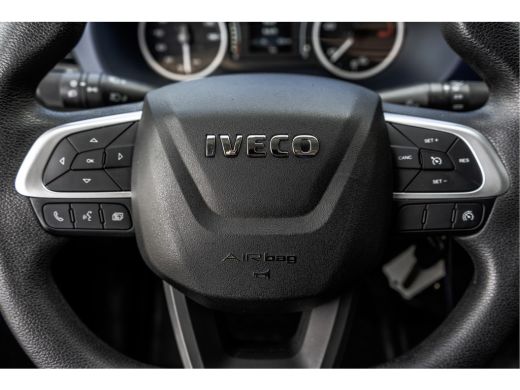Iveco Daily **35S14V 2.3 L2H2 | Automaat | Euro 6 | Cruise | Climate | 3500 KG Trekgewicht | Trekhaak** ActivLease financial lease