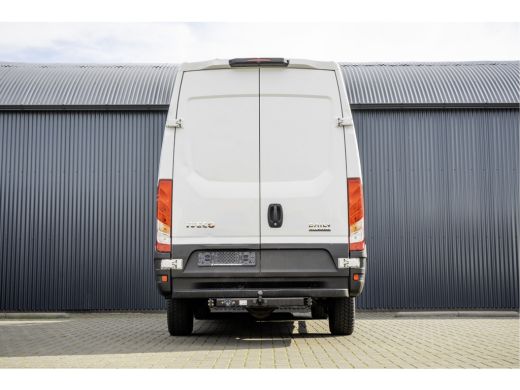 Iveco Daily **35S14V 2.3 L2H2 | Automaat | Euro 6 | Cruise | Climate | 3500 KG Trekgewicht | Trekhaak** ActivLease financial lease
