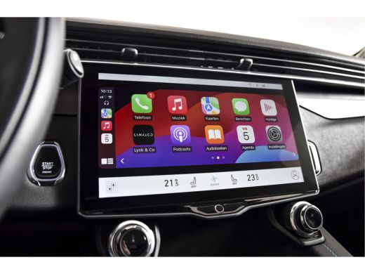 Lynk & Co 01 1.5 PHEV 261PK MY23 | Donkere hemel | 360 Camera | 7.4 kWh boordlader | S/K-panodak | Adapt. Crui... ActivLease financial lease