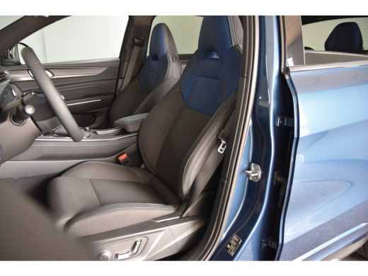 Lynk & Co 01 1.5 PHEV 261PK MY23 | Donkere hemel | 360 Camera | 7.4 kWh boordlader | S/K-panodak | Adapt. Crui... ActivLease financial lease