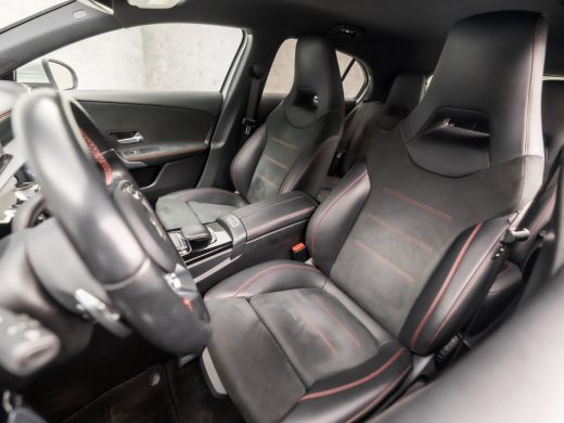 Mercedes-Benz A-Klasse 200 AMG Sport 164Pk Automaat (APPLE CARPLAY, GROOT NAVI, LEDER/ALCANTARA, STOELVERWARMING, SPORTS... ActivLease financial lease