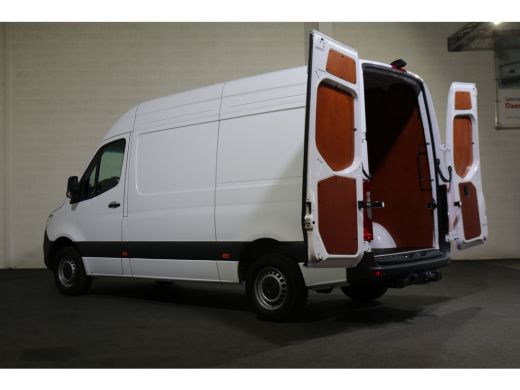 Mercedes-Benz Sprinter 315 CDI L2 H2 Pro Navigatie Camera 3.5T Trekhaak ActivLease financial lease