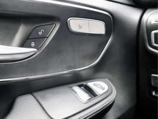 Mercedes-Benz V-Klasse 250d 4-MATIC LANG LUXE DUBBELE CABINE ActivLease financial lease