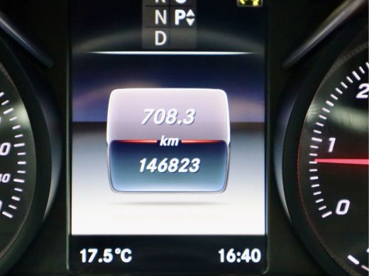 Mercedes-Benz V-Klasse 250d XXL AUTOMAAT LUXE DUBBELE CABINE ActivLease financial lease