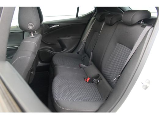 Opel Astra 1.2 Edition | Afn. Trekhaak | Navi | Cruise | Carplay | Airco | PDC A | Elek. Ramen | Bluetooth |... ActivLease financial lease