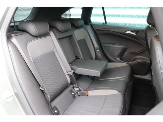 Opel Astra Sports Tourer 1.2 TURBO 110PK LAUNCH ELEGANCE+ / NAVI / LEDER / CLIMA / FULL-LED / PDC / CAMERA /... ActivLease financial lease