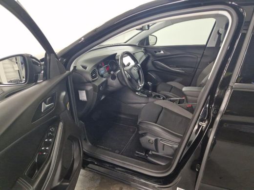 Opel Grandland X 1.2 Turbo Business Executive AUTOMAAT TREKHAAK ActivLease financial lease