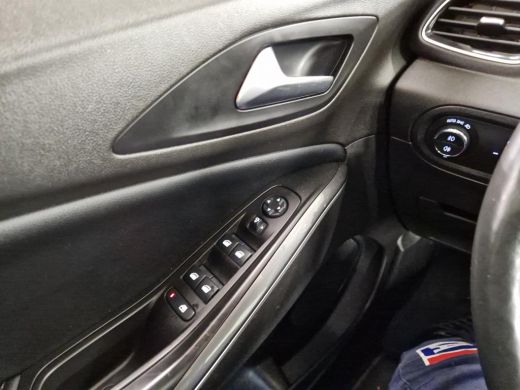 Opel Grandland X 1.2 Turbo Business Executive AUTOMAAT TREKHAAK ActivLease financial lease