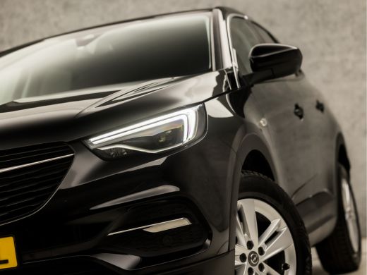 Opel Grandland X 1.2 Turbo Elegance Sport Automaat (APPLE CARPLAY, GROOT NAVI, 360 CAMERA, SPORTSTOELEN, LED KOPLA... ActivLease financial lease
