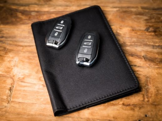 Opel Grandland X 1.2 Turbo Elegance Sport Automaat (APPLE CARPLAY, GROOT NAVI, 360 CAMERA, SPORTSTOELEN, LED KOPLA... ActivLease financial lease